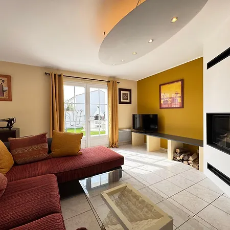 Petit Champ - Jardin, Tv, Central, 10 Personnes *